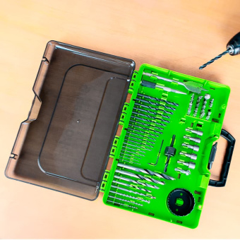 GREENWORKS Набор сверл, бит и коронок в кейсе 60 предметов (2944507)