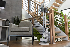 Идеальное дополнение линейки Greenworks 24V - беспроводной вертикальный пылесос 