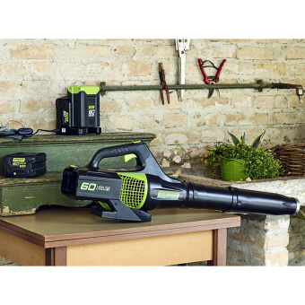 Аккумуляторный воздуходув GREENWORKS GD60ABK4 (2405607UB) с АКБ 4 Ah и ЗУ