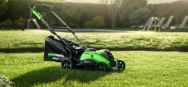 Как правильно работать газонокосилкой