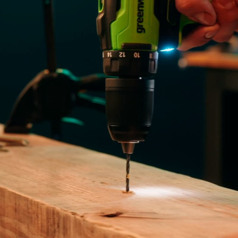 GREENWORKS Набор сверл, бит и коронок в кейсе 90 предметов (2944607)