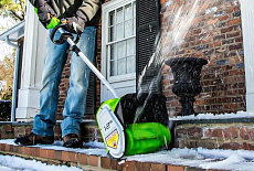 Обзор аккумуляторного снегоуборщика Greenworks G40SS30 40V 30 см (2600807)