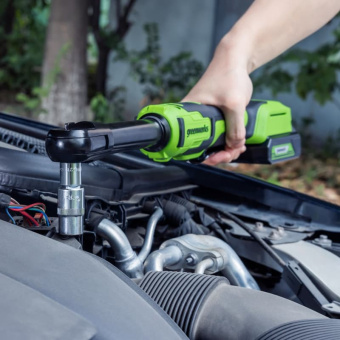 Аккумуляторный гайковерт-трещотка удлиненная GREENWORKS 24V GD24RWX (3804207) без аккумулятора и зарядного устройства, сумка