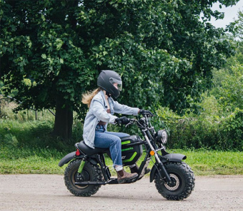 Аккумуляторный Мини мотоцикл для бездорожья GREENWORKS 82V MB53000 без аккумулятора и зарядного устройства