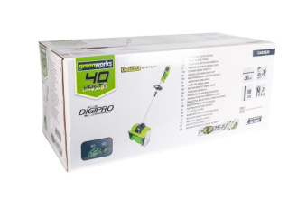 Аккумуляторный снегоуборщик GREENWORKS GD40SSK5 40V 30 см (2600807UG) с 5 Ач аккумулятором и зарядным устройством
