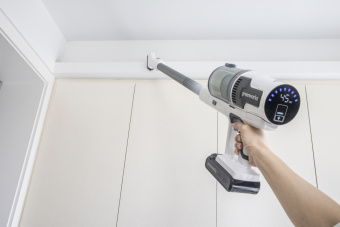 Аккумуляторный вертикальный пылесос GREENWORKS G24SVK4 (4701107UB) с АКБ 4 Ah и ЗУ